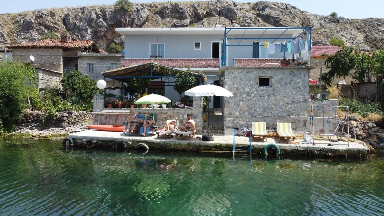 Nesti Relax Home Lini Albania