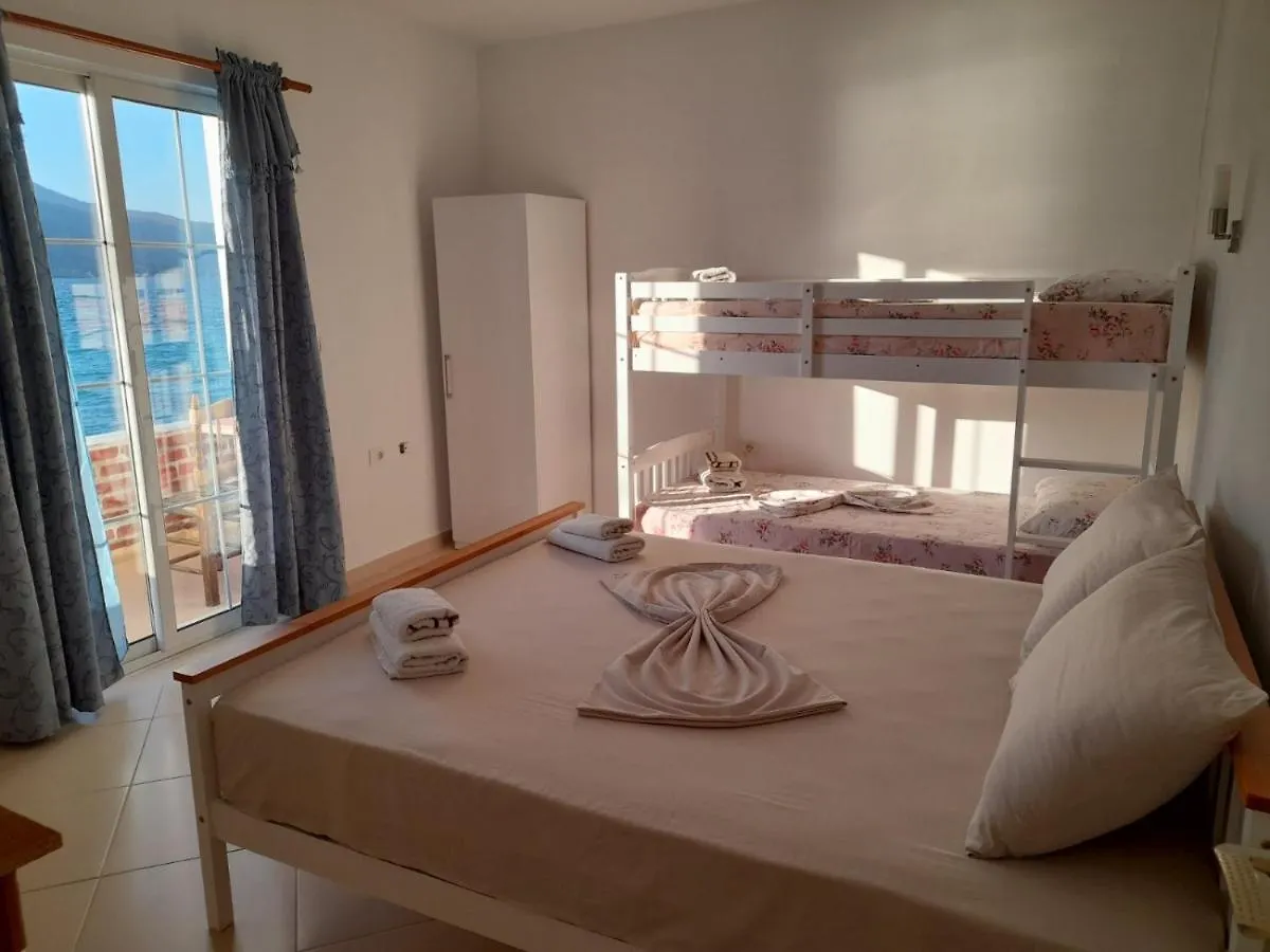 Bed & Breakfast Nesti Relax Home Lini