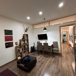 Marias New Relaxing In Blloku, Apartamento Tirana
