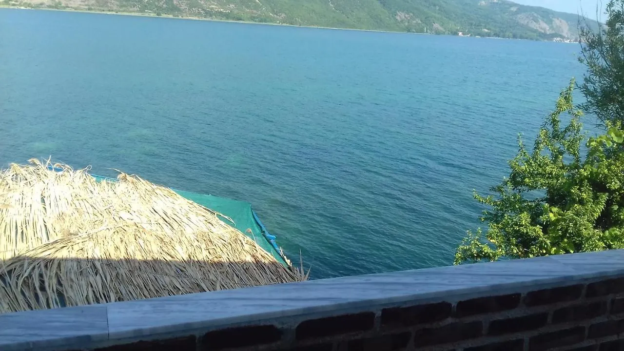 Bed and Breakfast Nesti Relax Home Lini