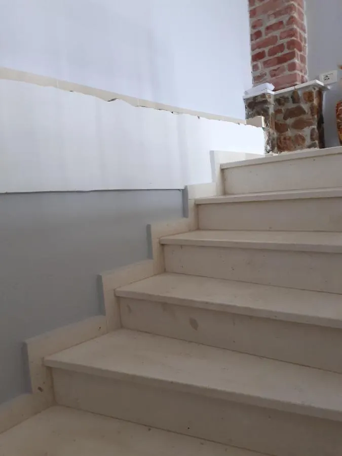 Bed and Breakfast Nesti Relax Home Lini Αλβανία