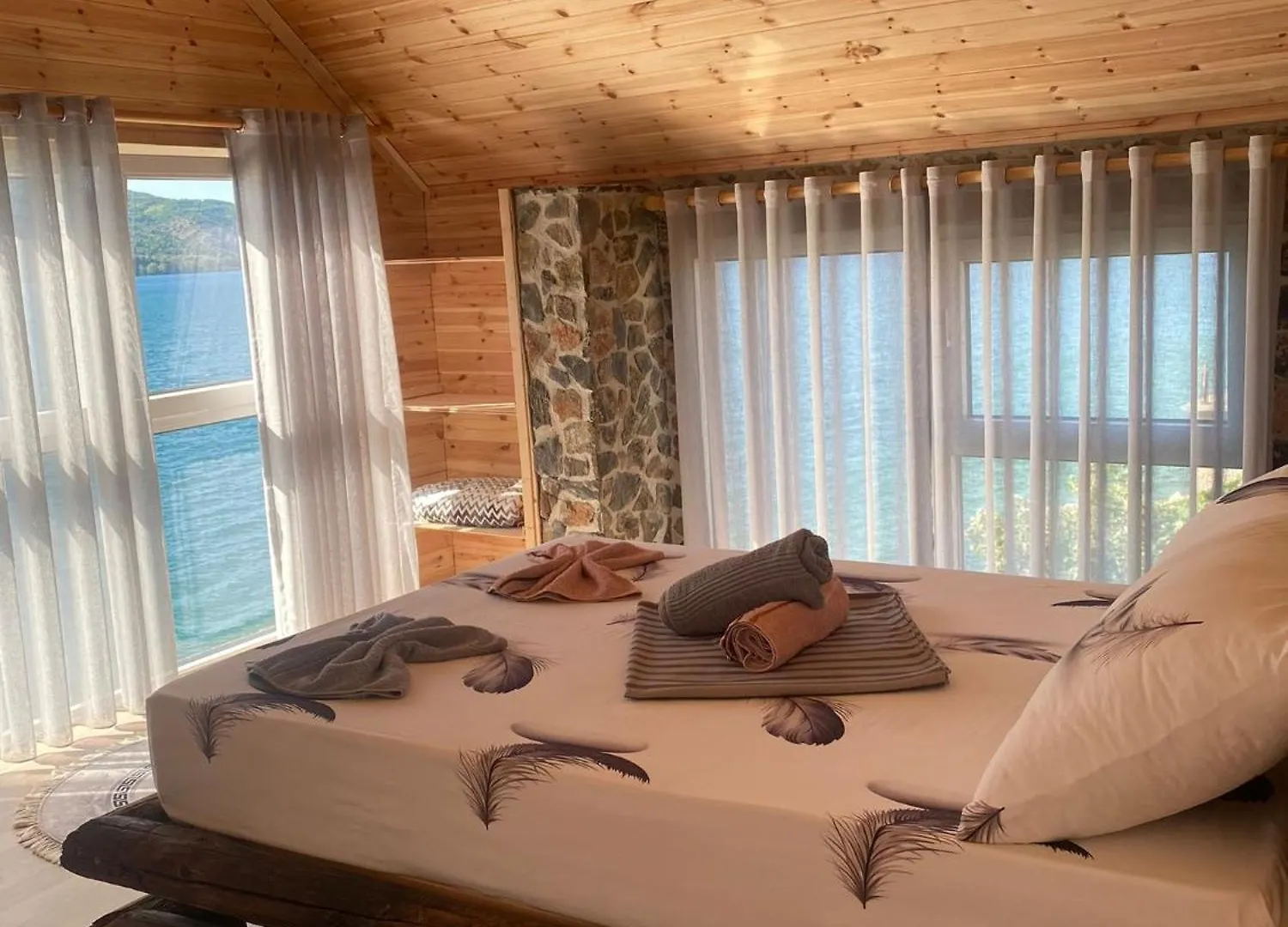 Nesti Relax Home Lini 0*,  Albanien