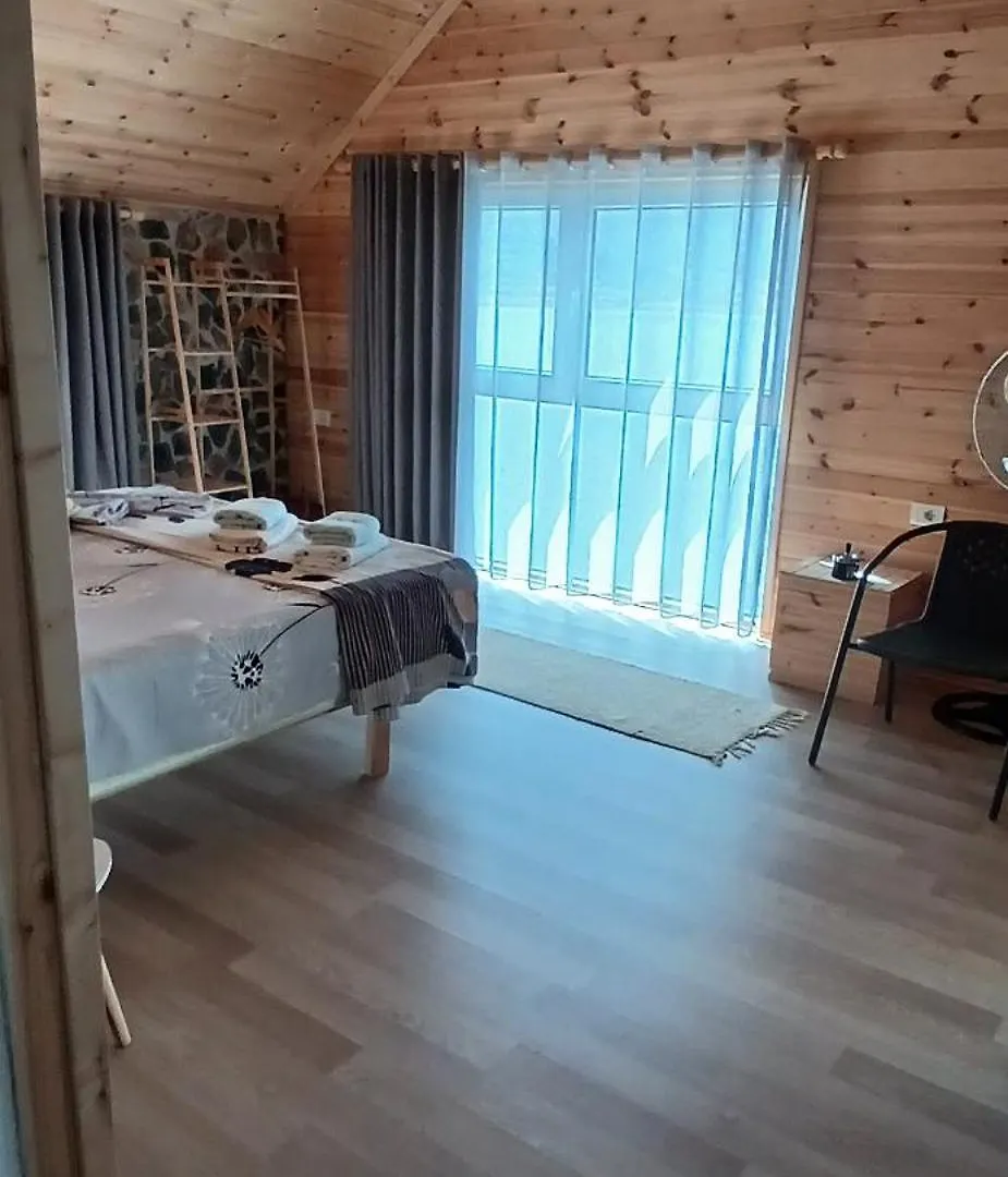 Nesti Relax Home Lini Bed and Breakfast